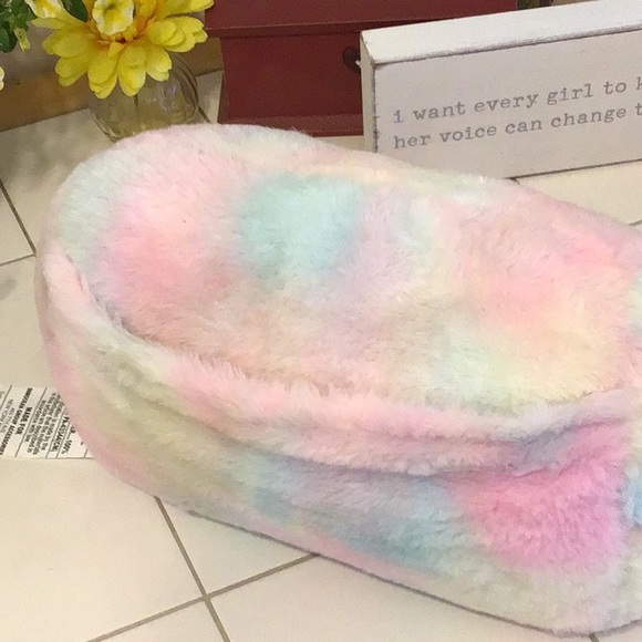 Fluffy Rainbow Book/iPad/Tablet Pillow - Picture 4 of 6